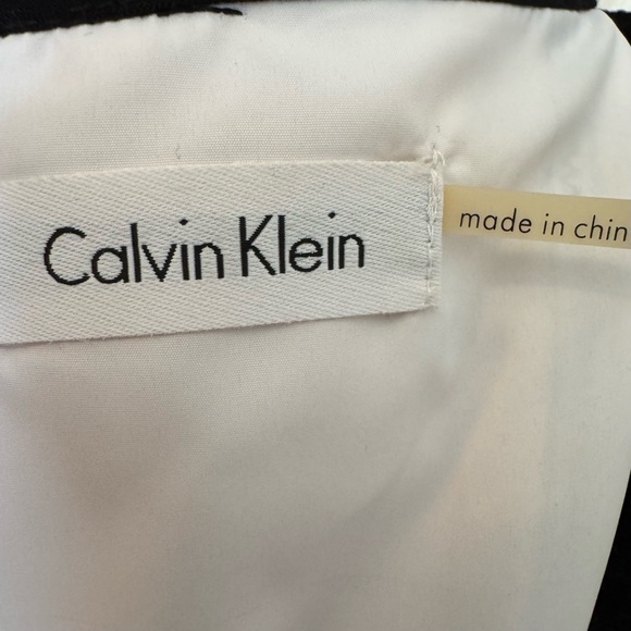 Calvin Klein Black and White Sleeveless Grid Midi Dress - Size: Large - Picture 11 of 12